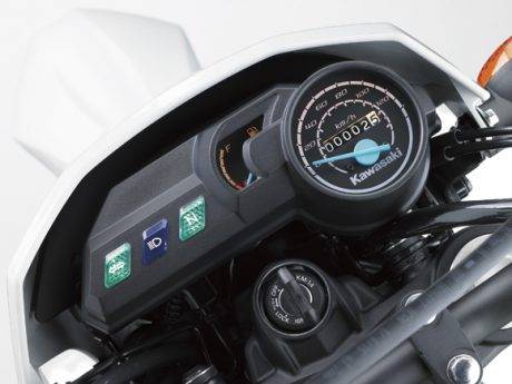 kawasaki D-Tracker 150 pelk 17 inch (23)