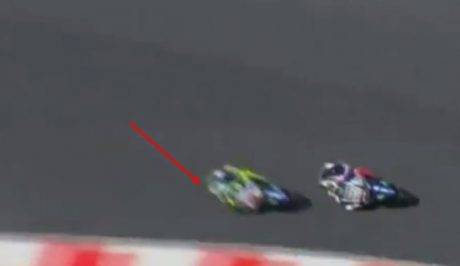 insiden Misano rossi-lorenzo (1)